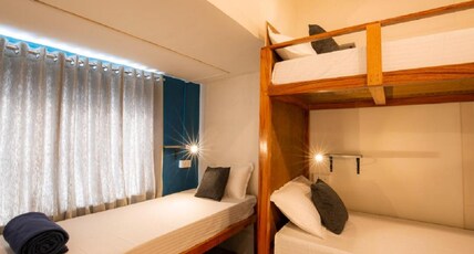 Locomo Hostel  OG - Stay Work Eat Room Type - Bed in 8-bed Mixed Dorm