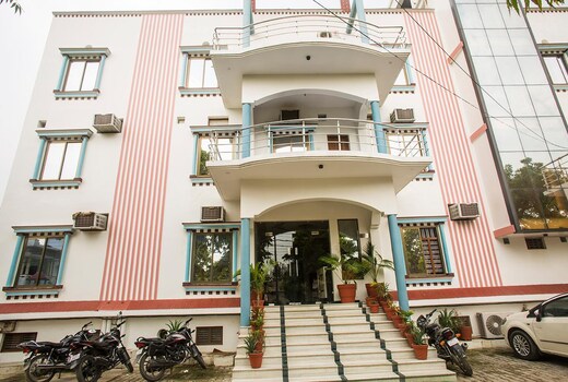 Hotel Tarun Inn