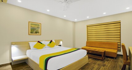 Itsy Hotels Transit Express Near Sealdah Station Room Type - Standard Room