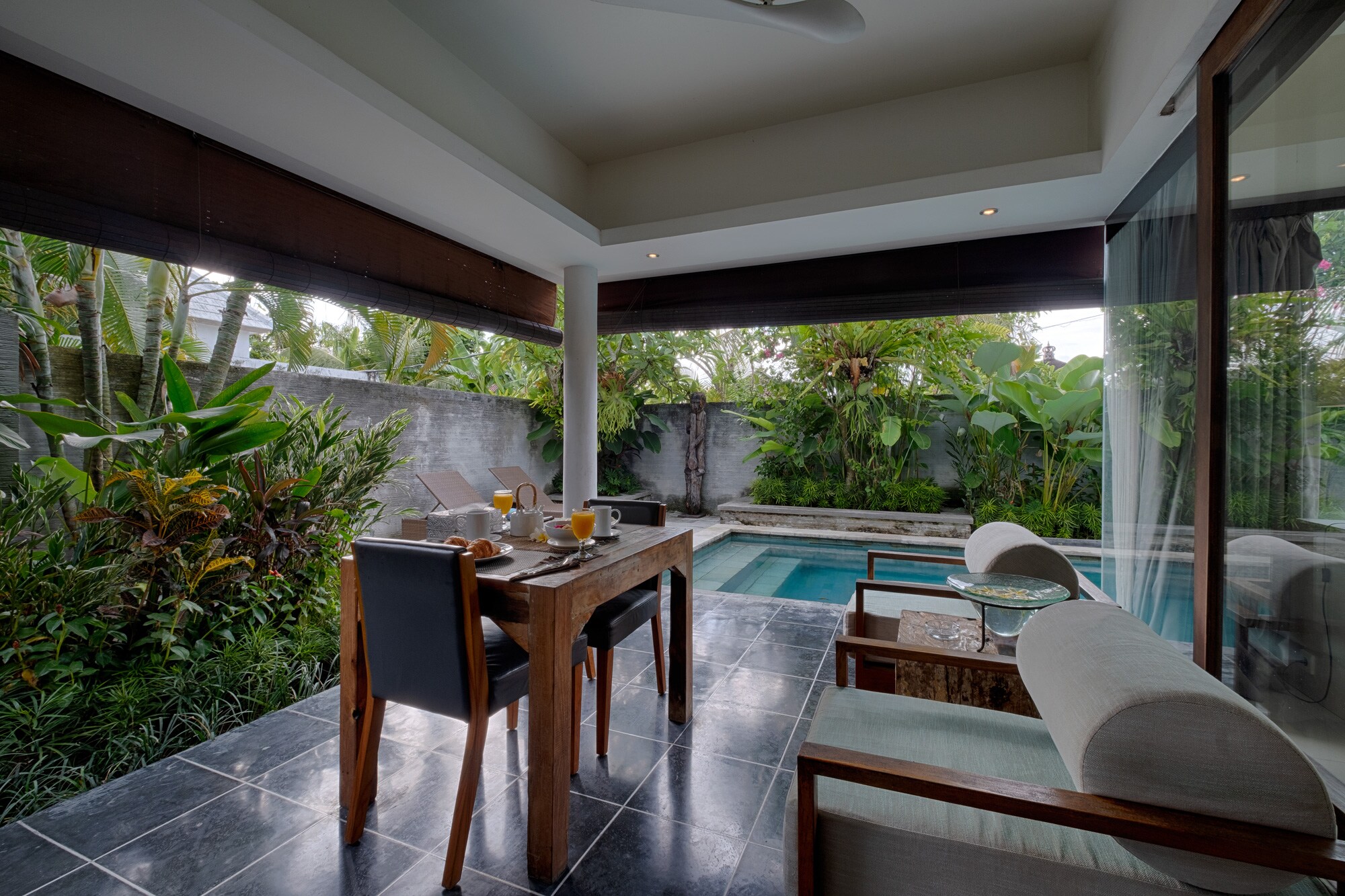 Kutus Kutus Canggu Villa - Tap to explore photos