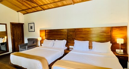 The Bouganvilla Room Type - Courtyard Heritage with Private Lawn