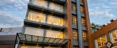 Hotel Saswata 15 mins drive to Shri Ram Mandir & Hanuman Garhi