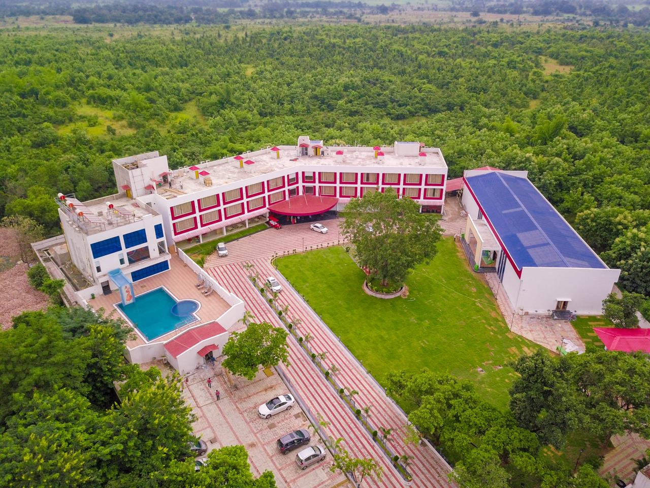 The Welcome Resort - Tap to explore photos