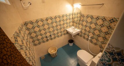 La Maison Royale Room Type - Deluxe Twin Bed Room