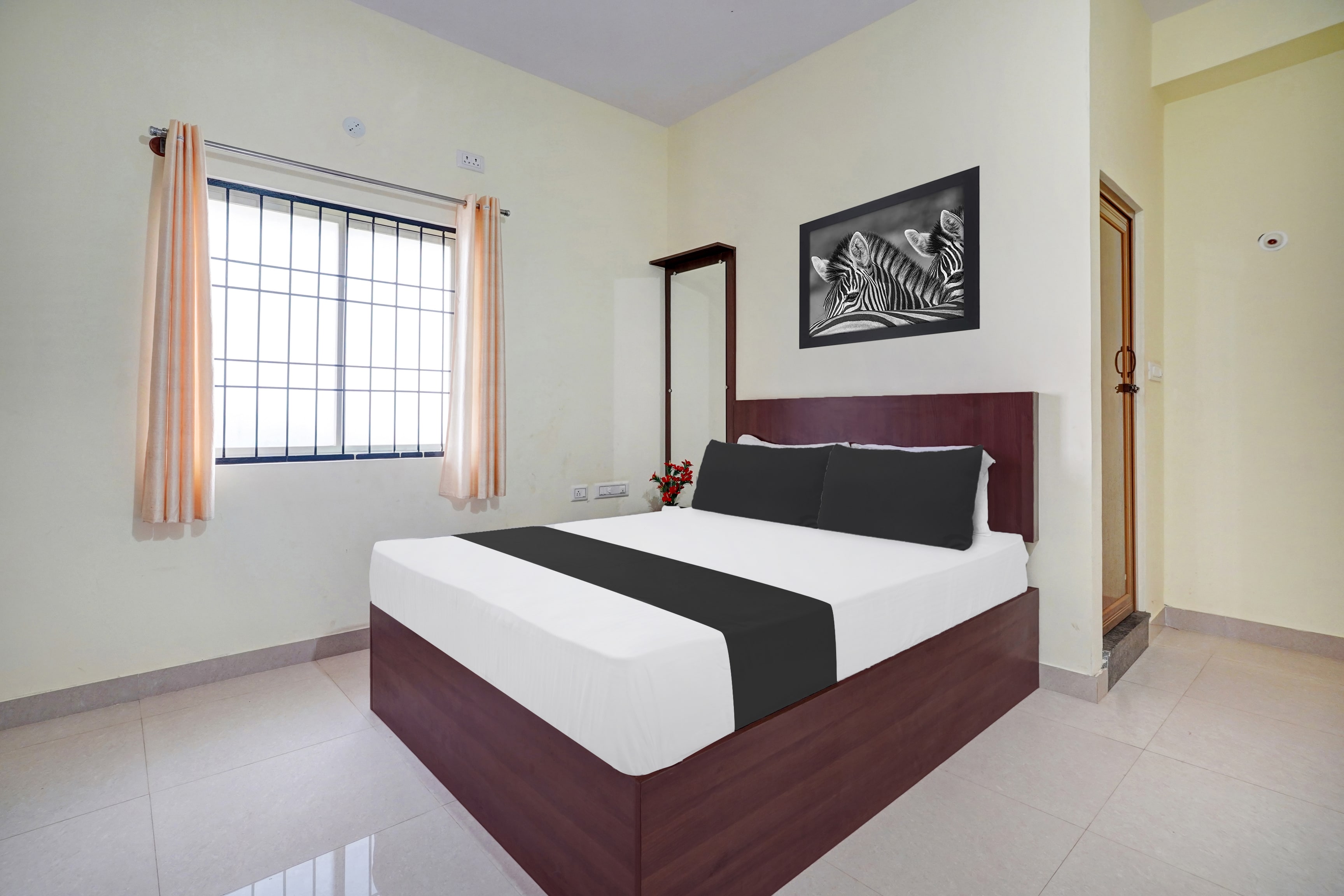 Hotel O Pavan INN - Tap to explore photos