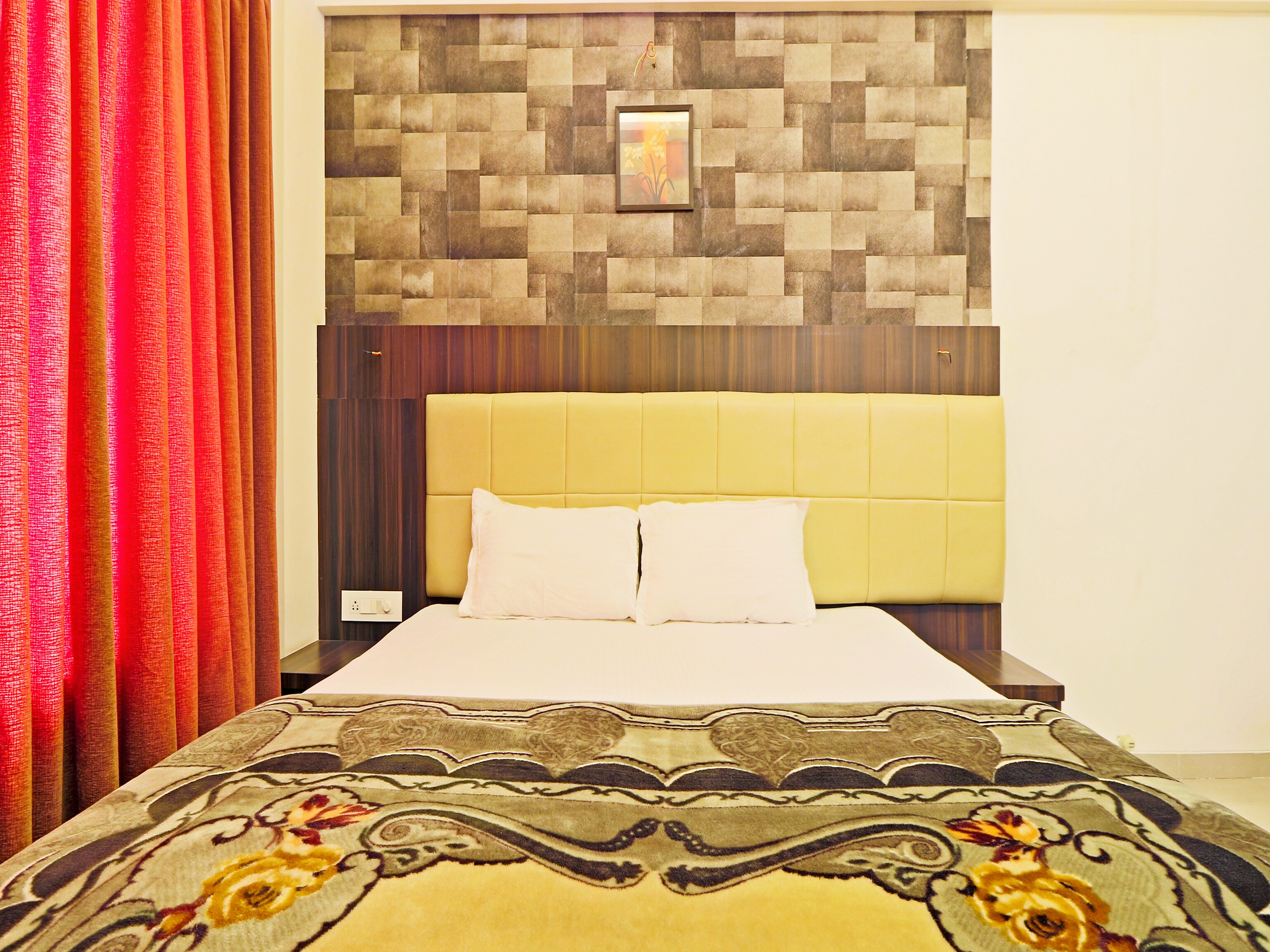 Premium Villa 4BHK - Tap to explore photos