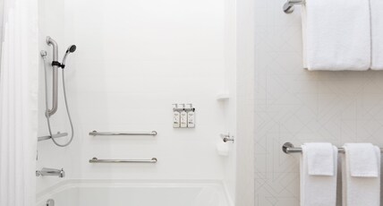 Holiday Inn Express & Suites Bryan Room Type - 1 King Standard Communication Accessible Transfer Tub