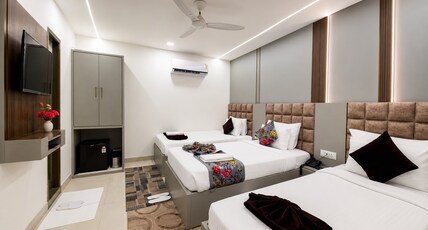 The Vacation Villa Agra A Boutique Hotel Near Taj Mahal Room Type - Cozy Triple Room (First Floor) The Vacation Villa Agra A Boutique Hotel Near Taj Mahal Room Type - Cozy Triple Room (First Floor)