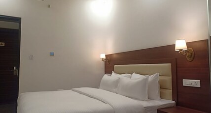 Hotel JRJ Room Type - Deluxe Room