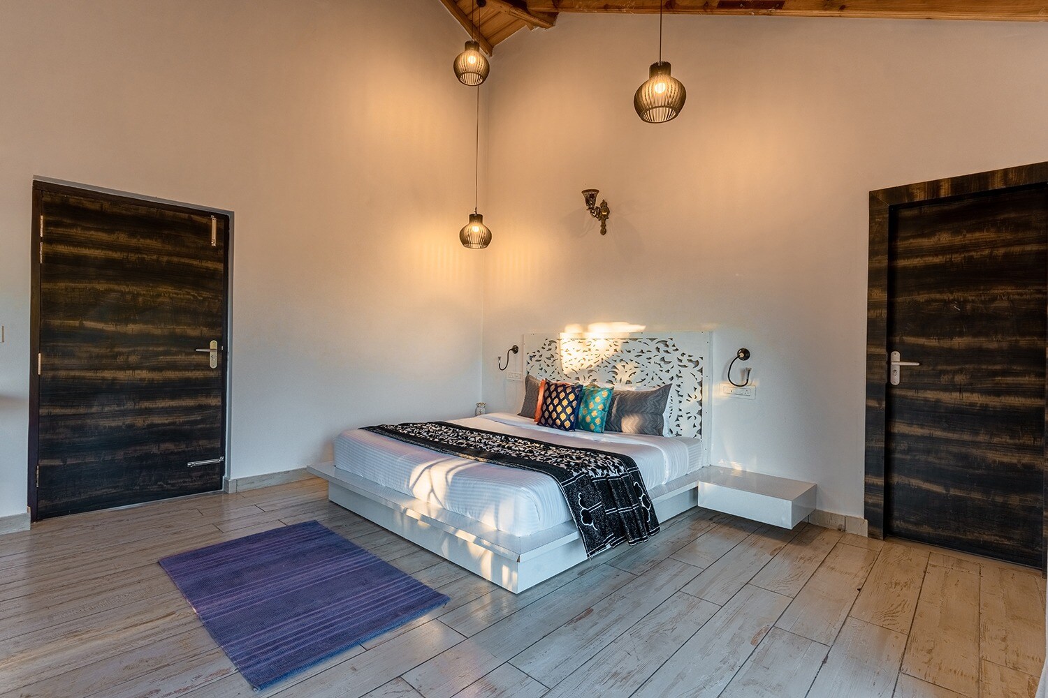 Vibhasa 2BHK LUXURY Villa-Mukteshwar/Nainital - Tap to explore photos
