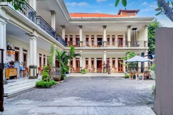 Collection O Budget Door Legian Inn @Poppies Road