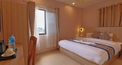 Capital O 832 Hotel Annapurna Palace Room Type - Deluxe
