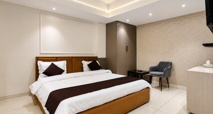 M.K HOTEL Room Type - Deluxe Room M.K HOTEL Room Type - Deluxe Room