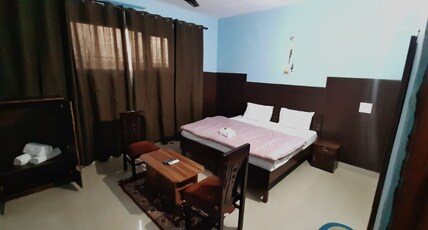 WAY HOTEL Room Type - non ac
