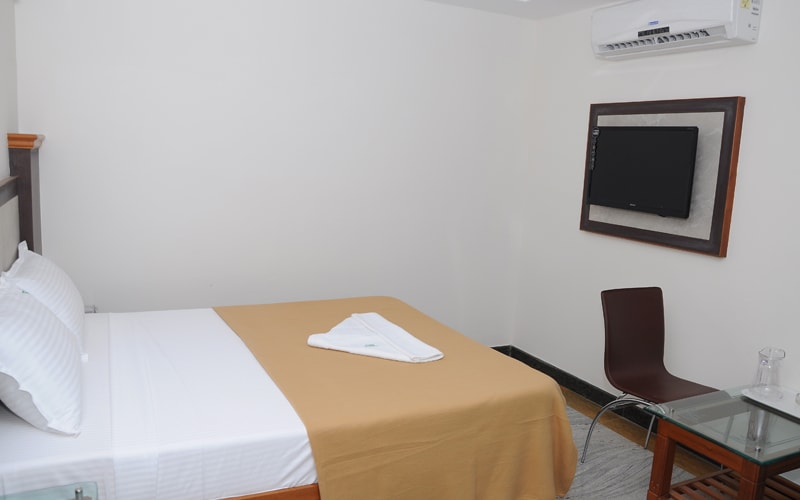 NEW GPR INN - Tap to explore photos