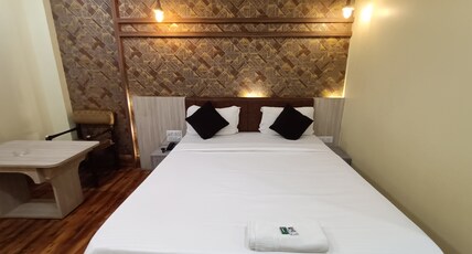 Hotel Jyoti Residency Room Type - Super Deluxe Room