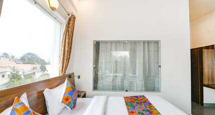 Madhuban Stays Room Type - Deluxe room