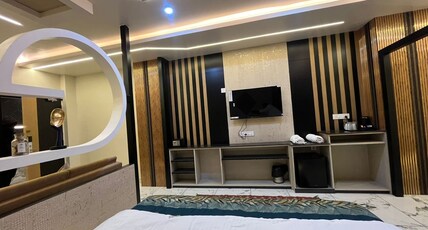 The Hotel Emerald Room Type - Emerald Deluxe Twin Queen