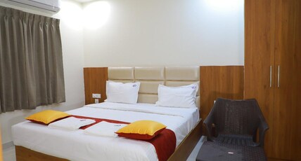 LA PARK RESIDENCY Room Type - Deluxe AC Room
