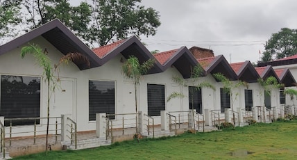 Sunshine Banquet and Resort Room Type - Deluxe Room