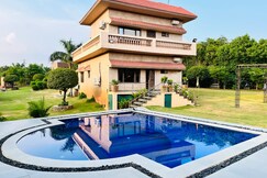 Gaur Farm 9bhk