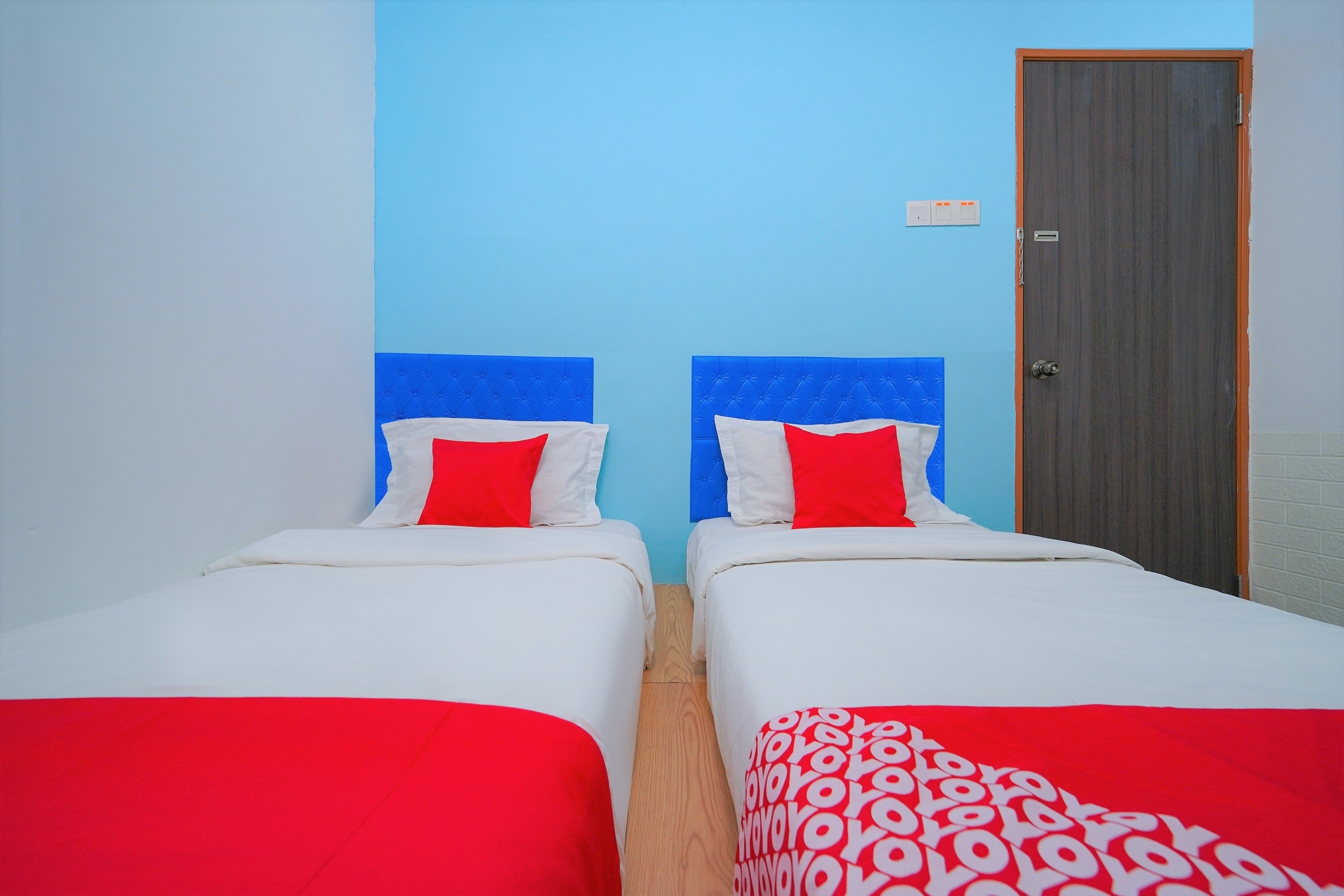 Hotel O V Stay Guesthouse - Tap to explore photos