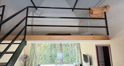 The Royal Stone House Yercaud - Modern A Frame Room Type - Bedroom 1