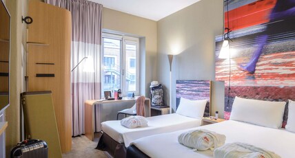 ibis Milano Centro Room Type - NEW Premium room with 1 double bed and 1 single bed