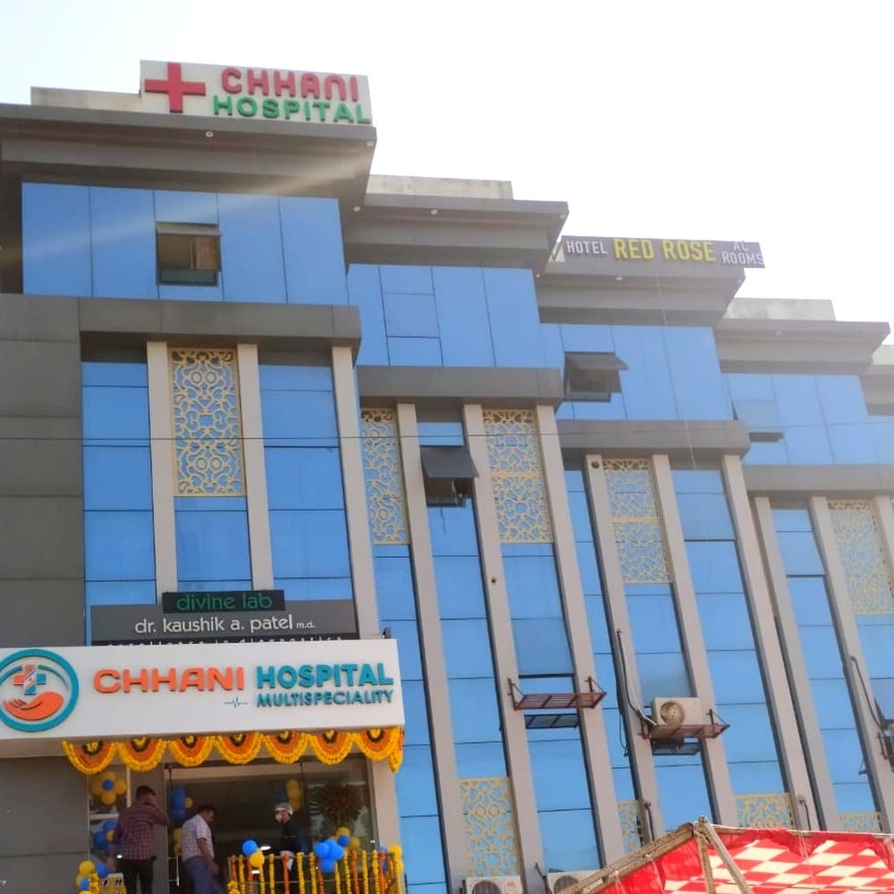 Hotel Red Rose - Tap to explore photos