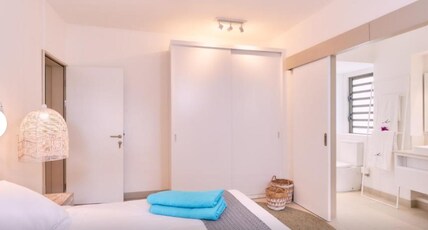 Les Estivales Beachfront Suites & Penthouses with LOV Room Type - Two-Bedroom Apartment Les Estivales Beachfront Suites & Penthouses with LOV Room Type - Two-Bedroom Apartment