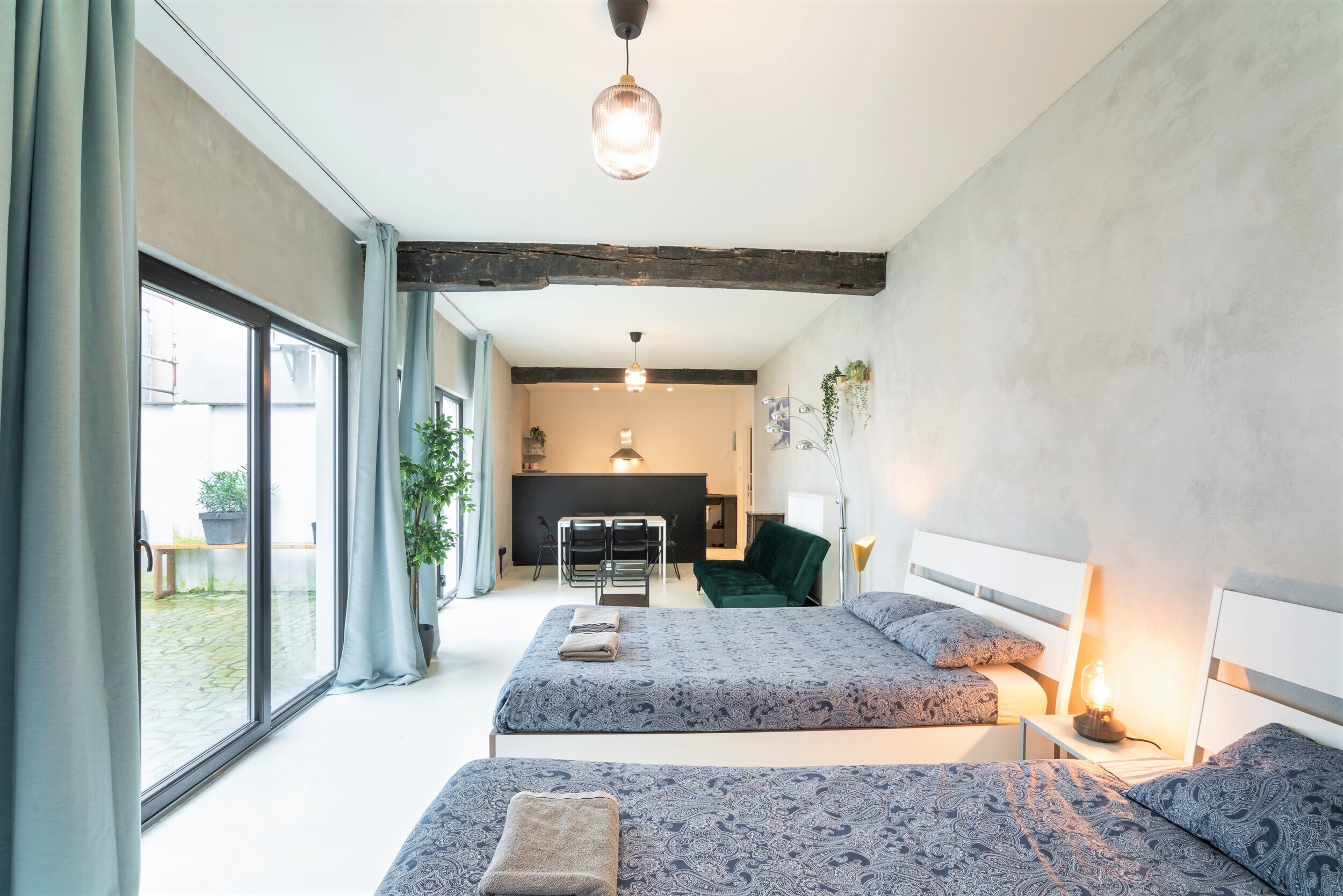 Antwerp Central - 1BR/7P - Apartment - Tap to explore photos