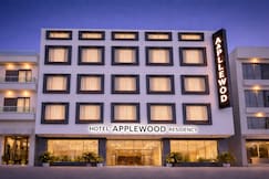 Hotel Applewood Residency Delhi Airport