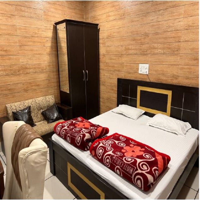 Hotel Natraj Bulandshahr - Tap to explore photos