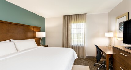 Staybridge Suites Fort Lauderdale Airport - West Room Type - 1 Queen 1 Bedroom Suite Mobil Access Tub