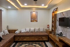 ShivAOM Family Homestay