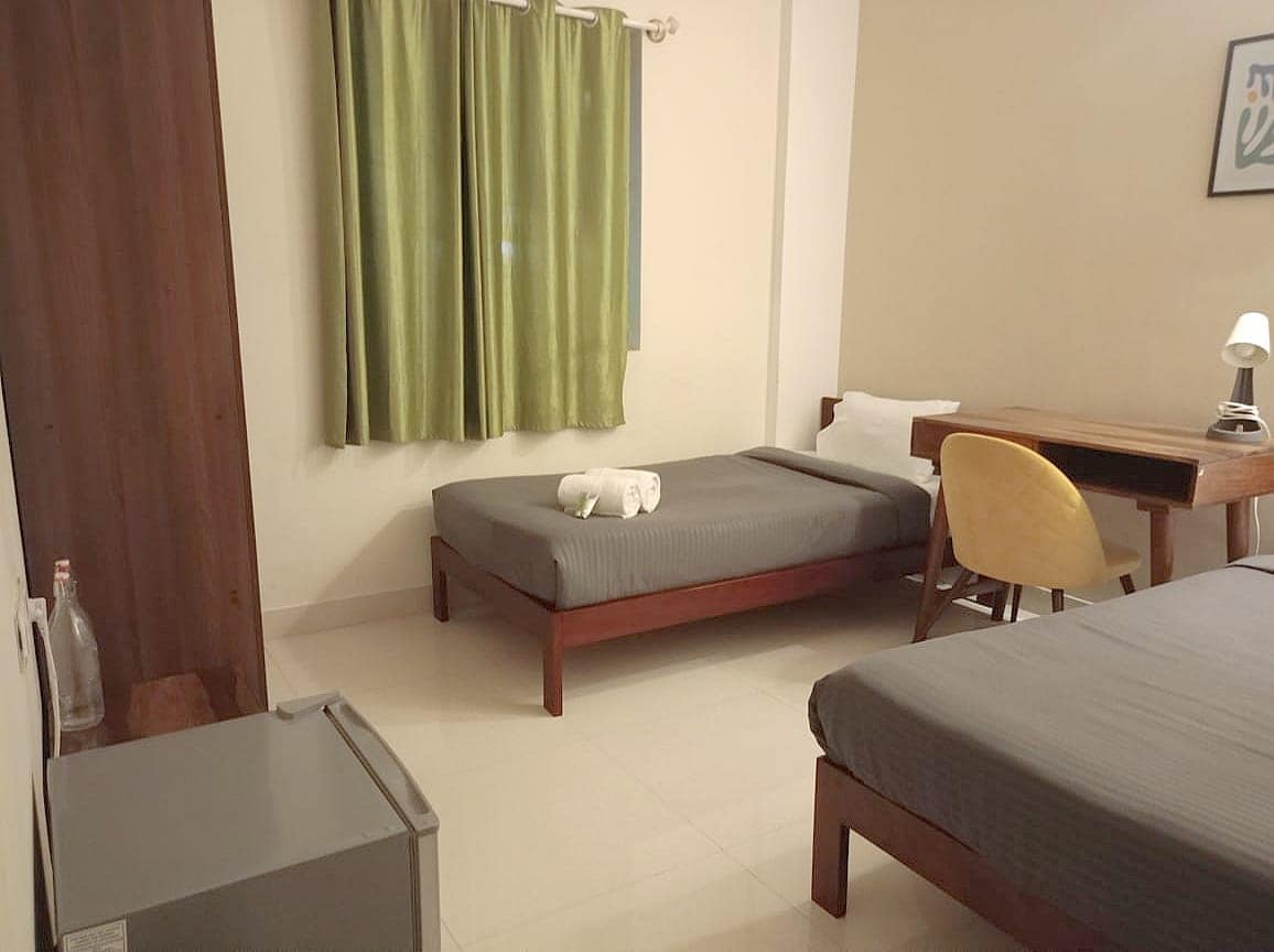 Z Express Unico - Tap to explore photos