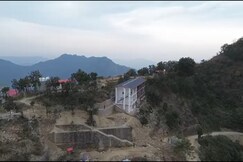 Apna Adda Homestay 2BR Villa in Umreila Talla