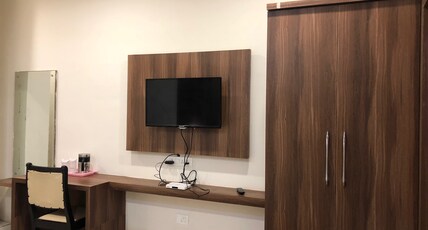 HOTEL RISHABH Room Type - DELUXE ROOM