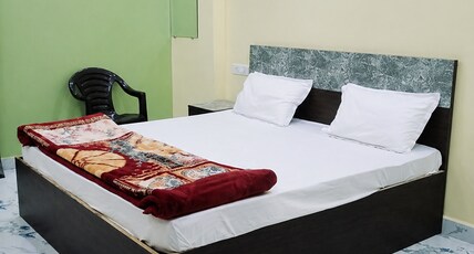 Nirmala Sadan Home Stay Ayodhya Dham Room Type - Deluxe Room