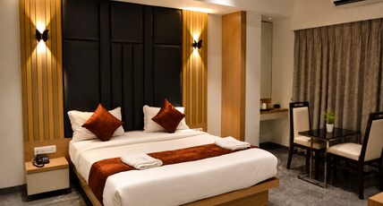 HOTEL AARUSH INN Room Type - Suite Room (With freezer and Tea Kettle)