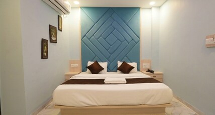 Hotel Paramount Room Type - Deluxe Room