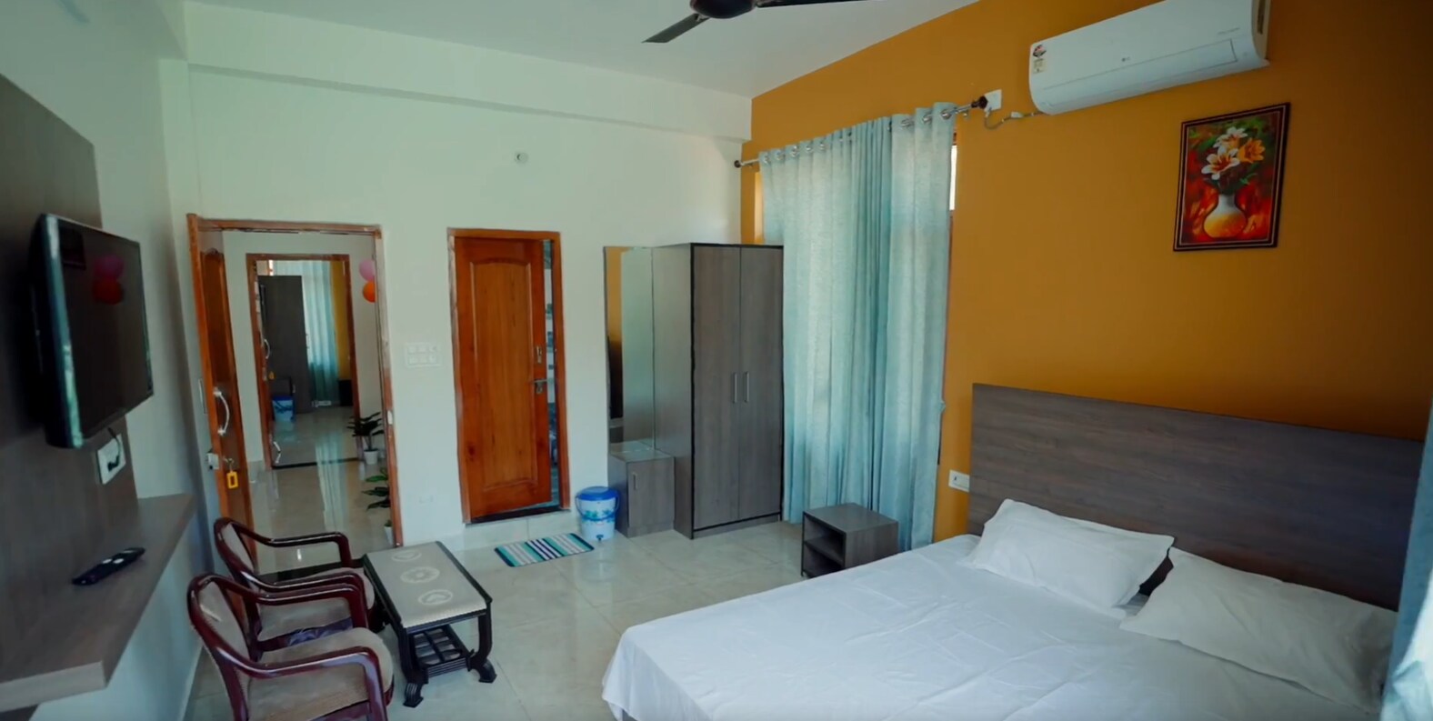 Kol Lake View Home Stay - Tap to explore photos
