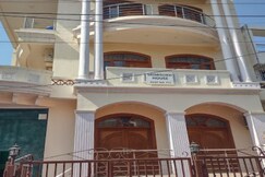 Sadasukh Guest house