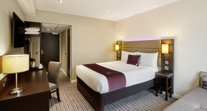 Premier Inn Abingdon (A34) Room Type - Accessible Room