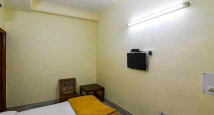 Hotel Raj Palace Room Type - Standard Room