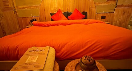 Kath Kuni Cafe & Stay Room Type - King Suite |  Mud House