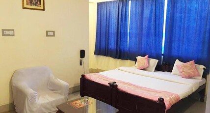 Hotel Shiva Room Type - Deluxe AC Room