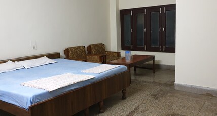 Hotel raj deluxe Room Type - Non Ac room