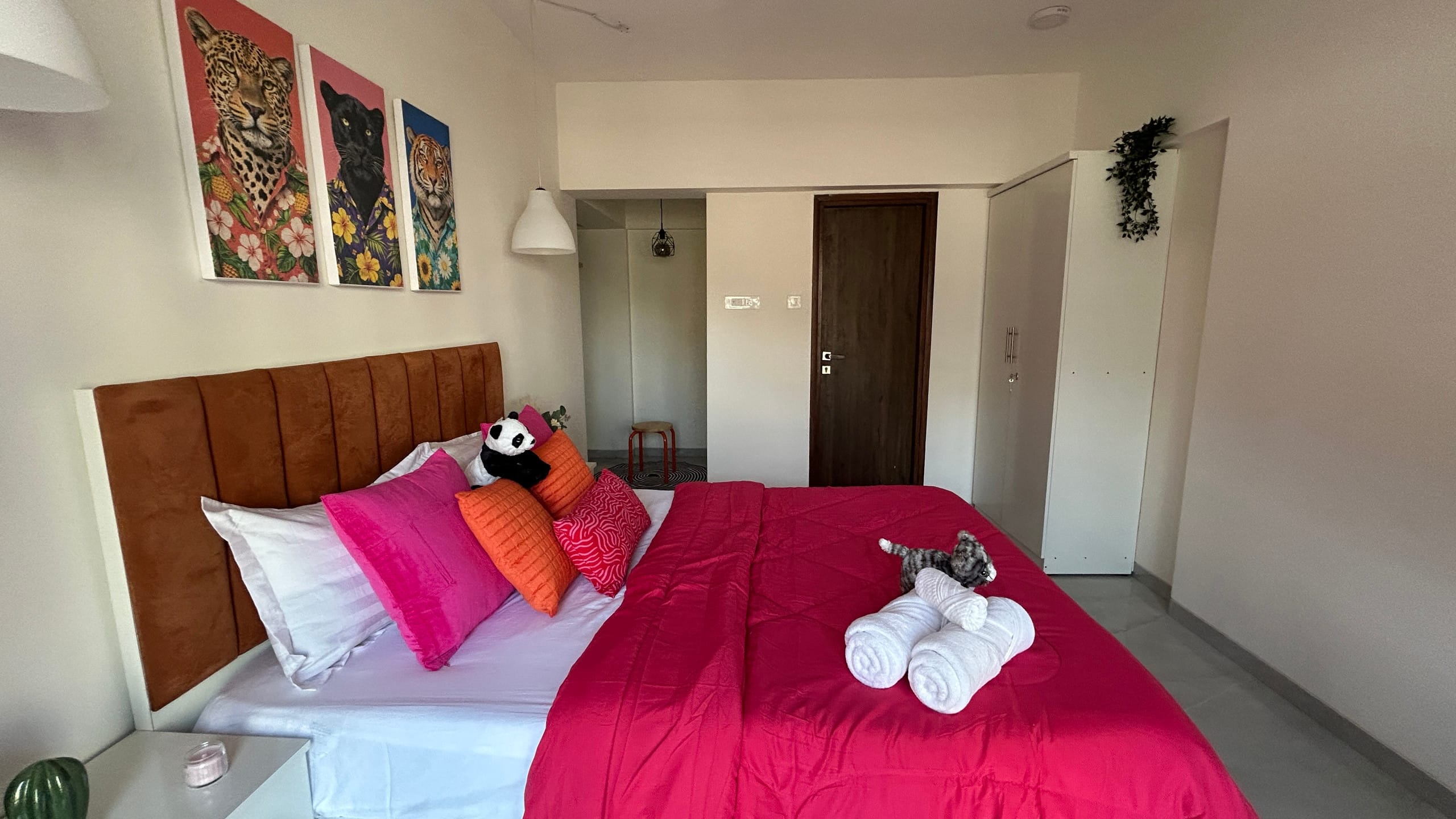 Casa kaleido 2BHK near BKC NMACC Gym access - Tap to explore photos