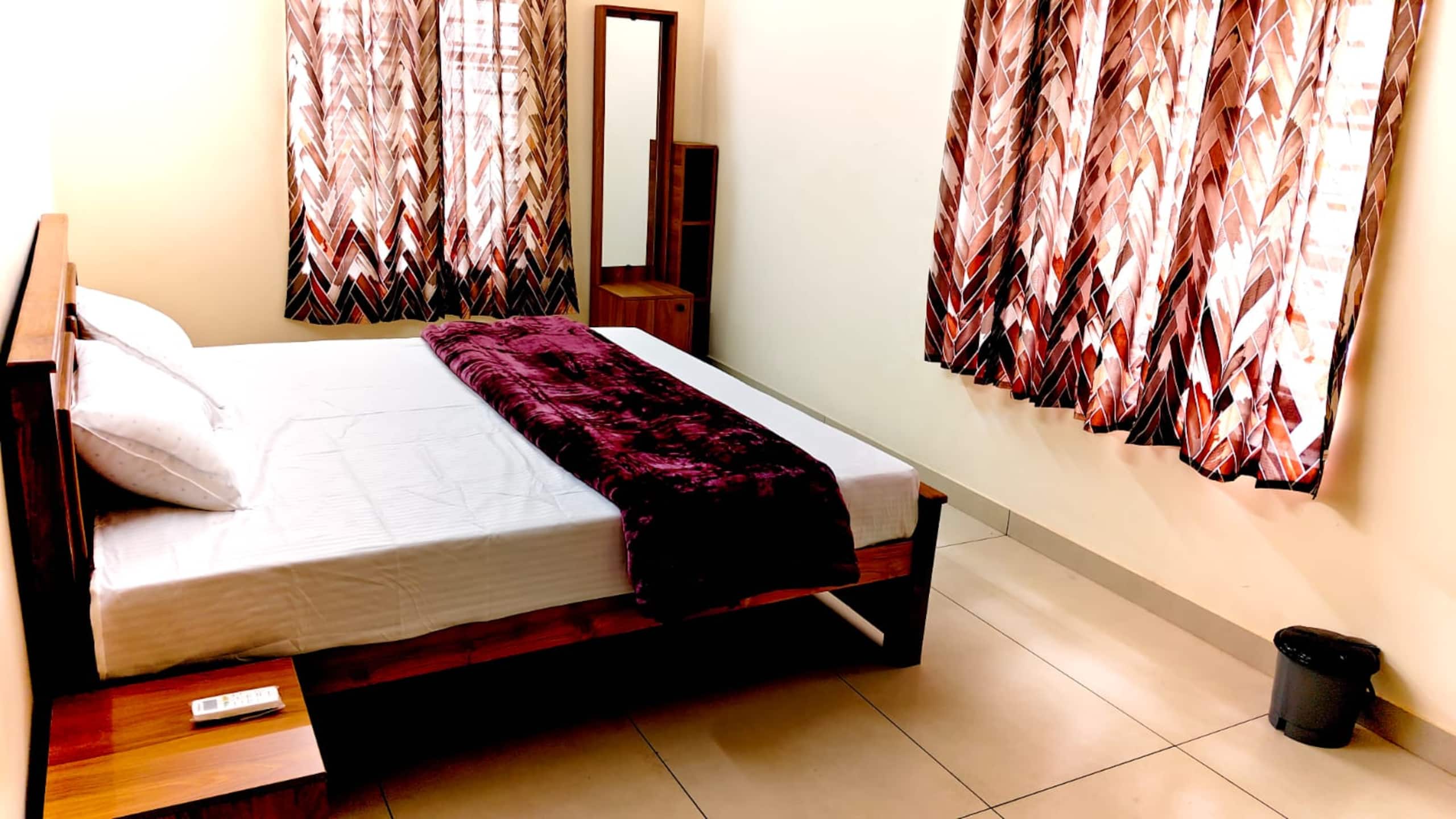 Kinginikoodu 2. AC 1 BHK for Families Singles - Tap to explore photos